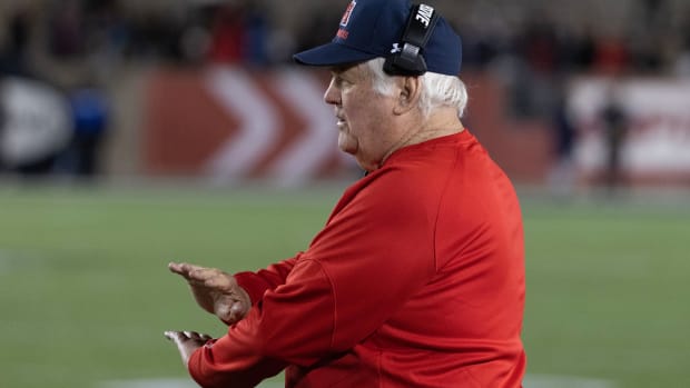 Feb 18, 2023; Houston, TX, USA; Houston Roughnecks head coach Wade Phillips declines a holding penalty in the fourth quarter against the Orlando Roughnecks at TDECU Stadium. Mandatory Credit: Thomas Shea-USA TODAY Sports  